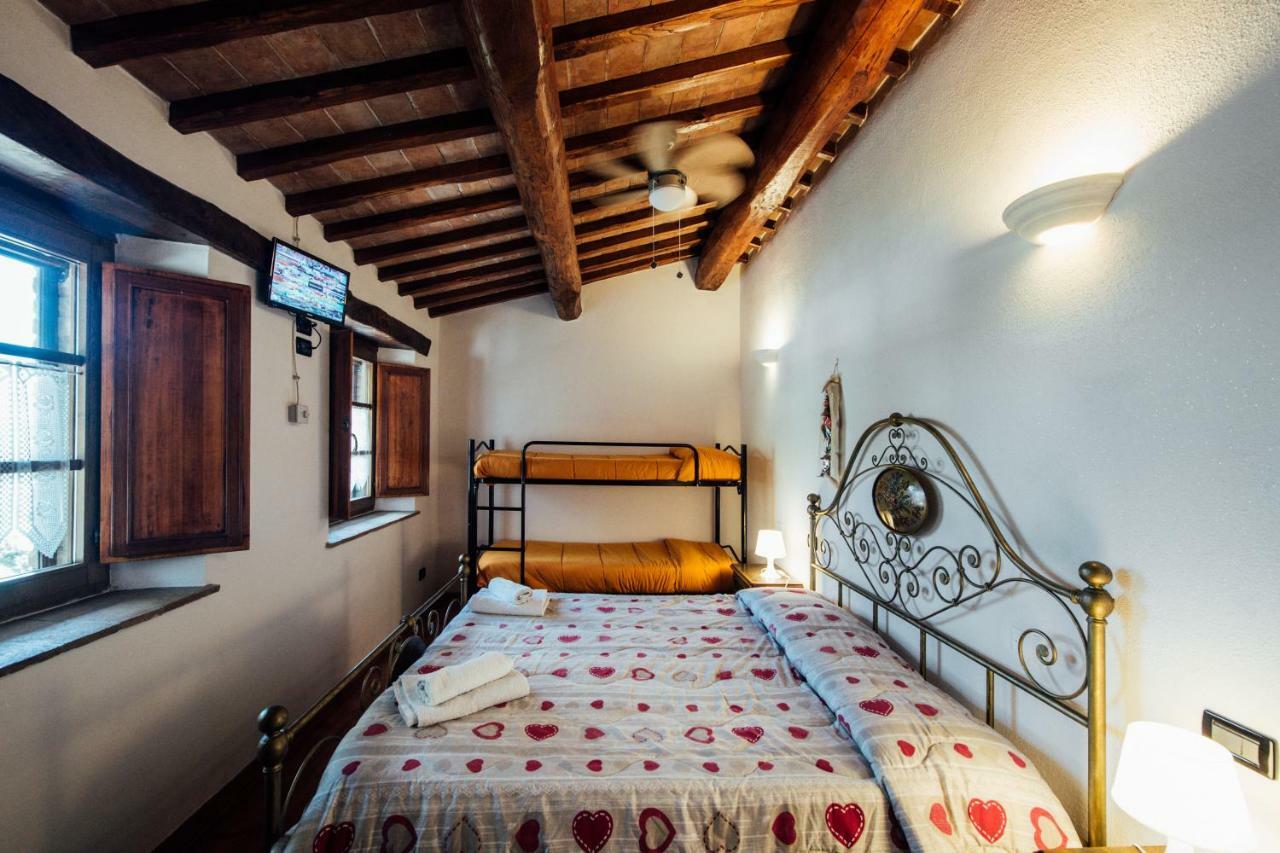 Agriturismo Il Noce カスティリオーネ・ドルチャ エクステリア 写真