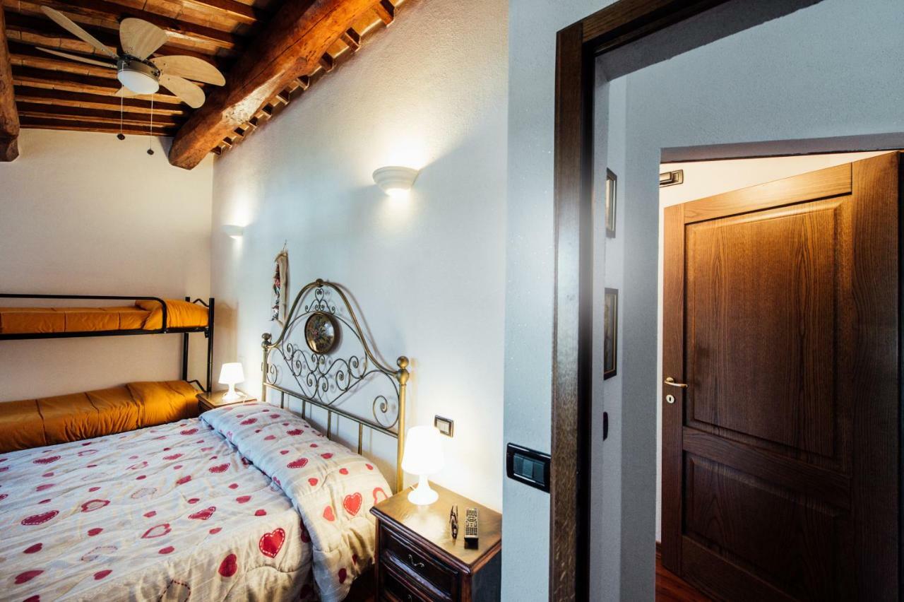 Agriturismo Il Noce カスティリオーネ・ドルチャ エクステリア 写真