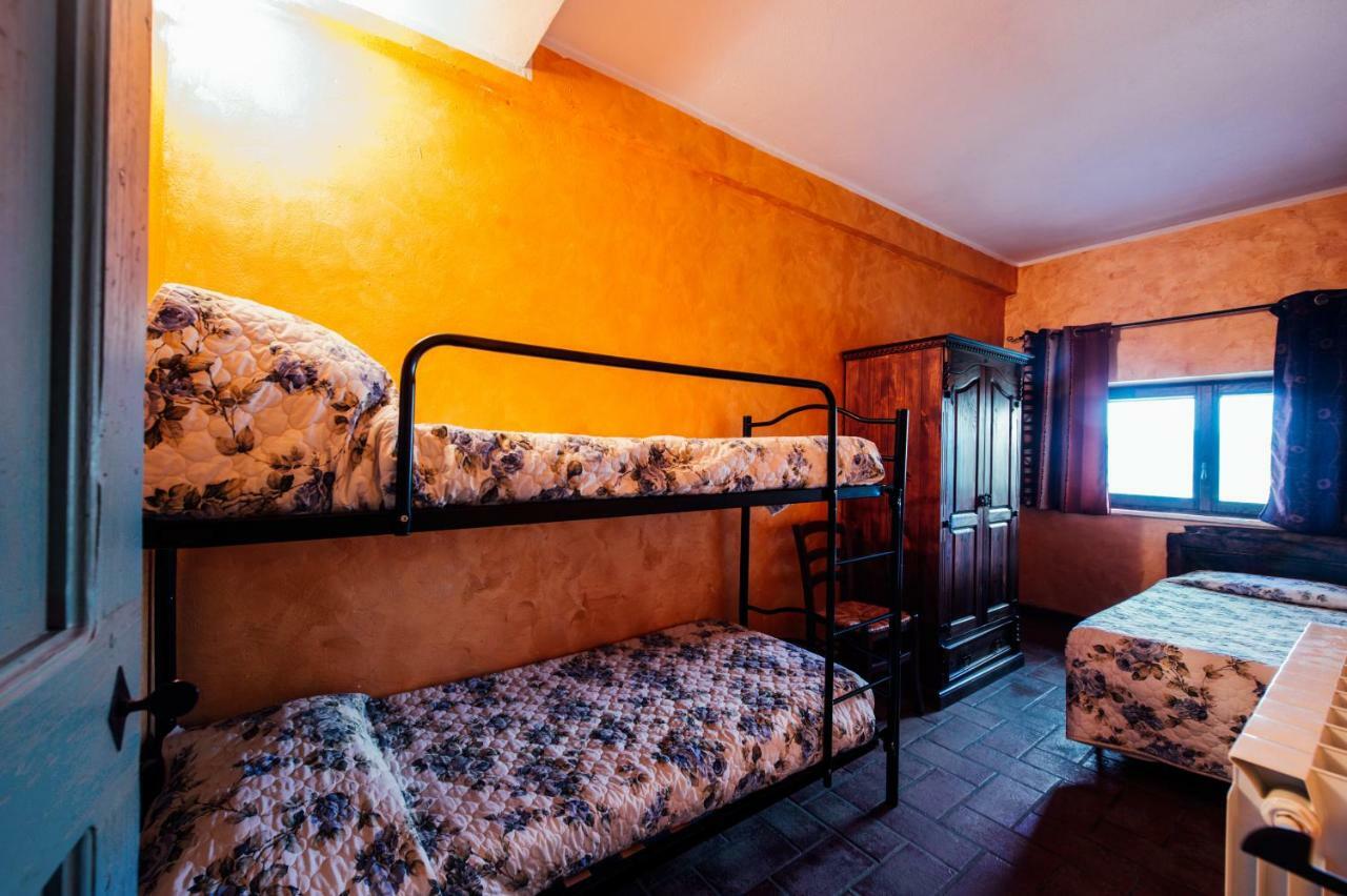 Agriturismo Il Noce カスティリオーネ・ドルチャ エクステリア 写真