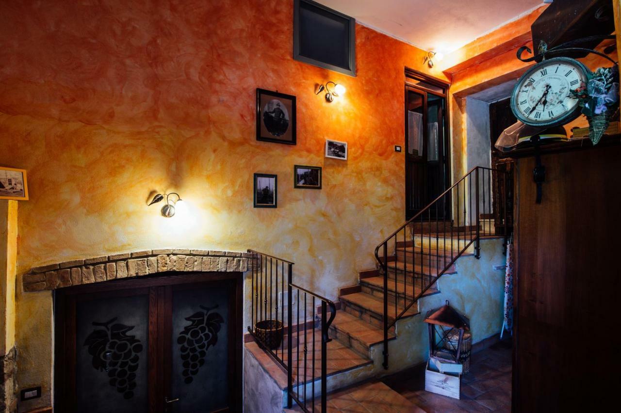 Agriturismo Il Noce カスティリオーネ・ドルチャ エクステリア 写真